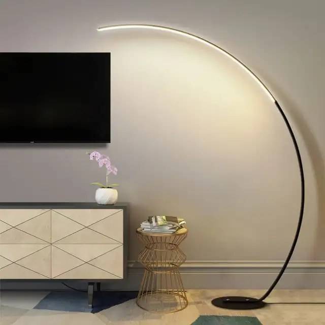آباژور منحنی ایستاده آباژور منحنی ایستاده